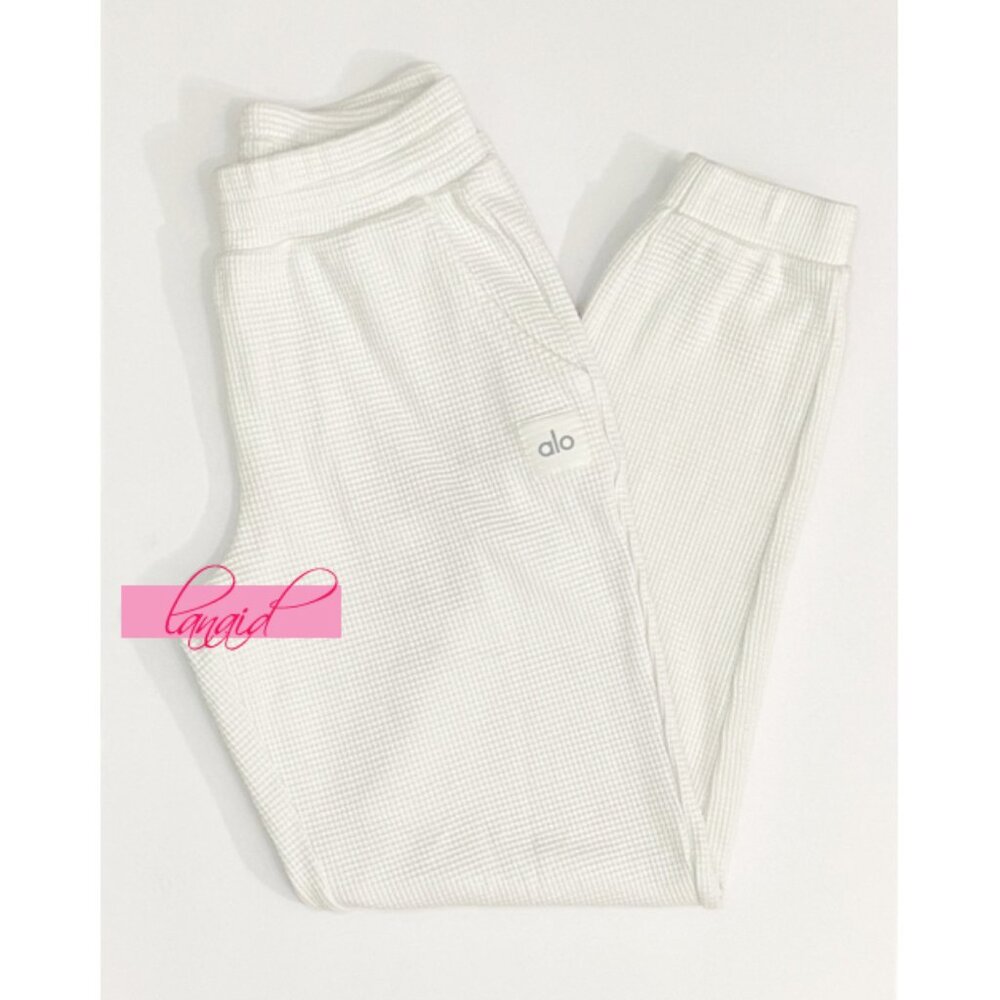 Alo Weekend Escape Joggers Ivory Waffle Thermal High-Rise Waist Cream Sweatpants - Picture 10 of 14